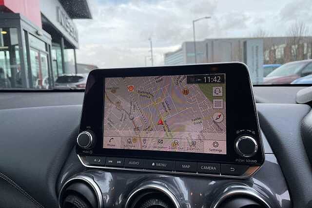 Nissan JUKE 1.0 DiG-T N-Connecta 5dr DCT