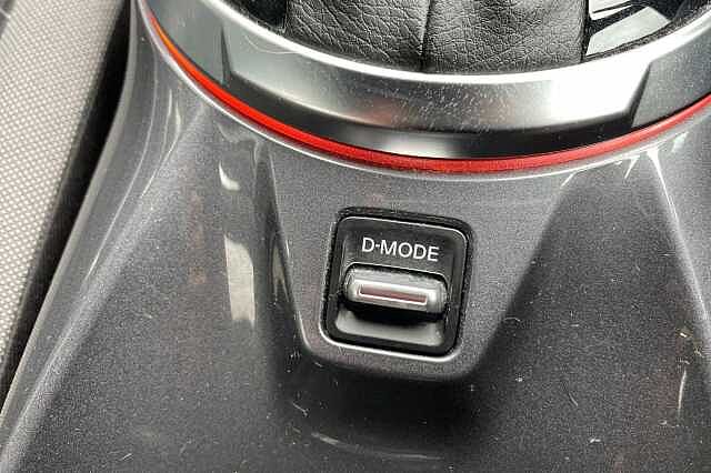 Nissan JUKE 1.0 DiG-T N-Connecta 5dr DCT