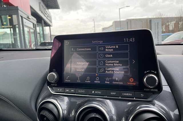 Nissan JUKE 1.0 DiG-T N-Connecta 5dr DCT