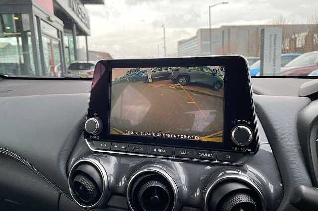 Nissan JUKE 1.0 DiG-T N-Connecta 5dr DCT