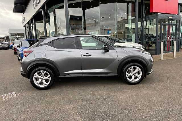 Nissan JUKE 1.0 DiG-T N-Connecta 5dr DCT