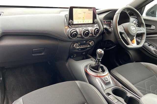 Nissan JUKE 1.0 DiG-T Tekna 5dr