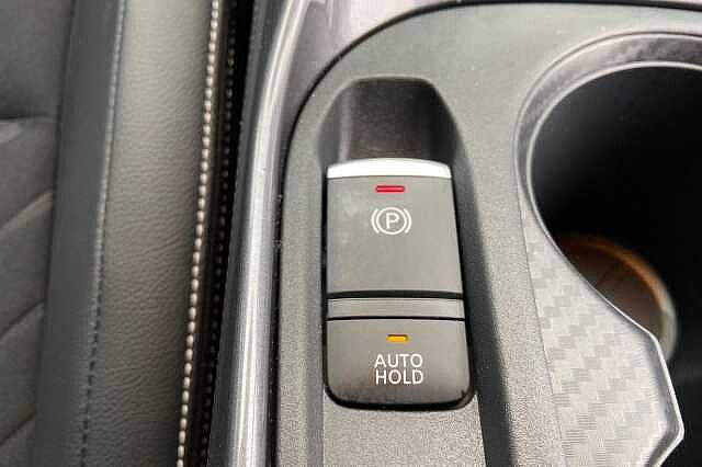 Nissan JUKE 1.0 DiG-T Tekna 5dr