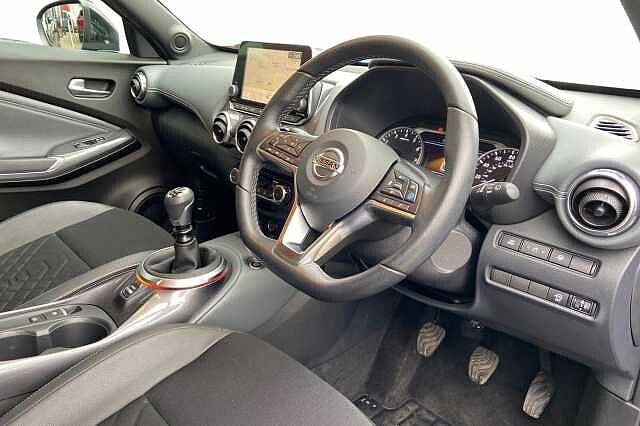 Nissan JUKE 1.0 DiG-T Tekna 5dr