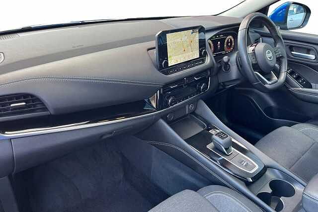 Nissan QASHQAI 1.3 DiG-T MH 158 N-Connecta [Glass Rf] 5dr Xtronic