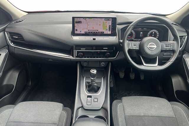 Nissan QASHQAI 1.3 DiG-T MH N-Connecta [Glass Roof] 5dr