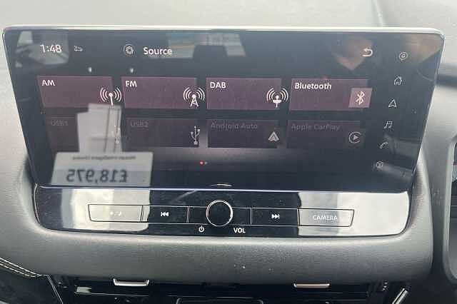 Nissan QASHQAI 1.3 DiG-T MH N-Connecta [Glass Roof] 5dr