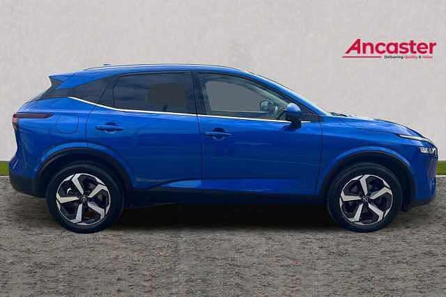 Nissan QASHQAI 1.3 DiG-T MH N-Connecta [Glass Roof] 5dr