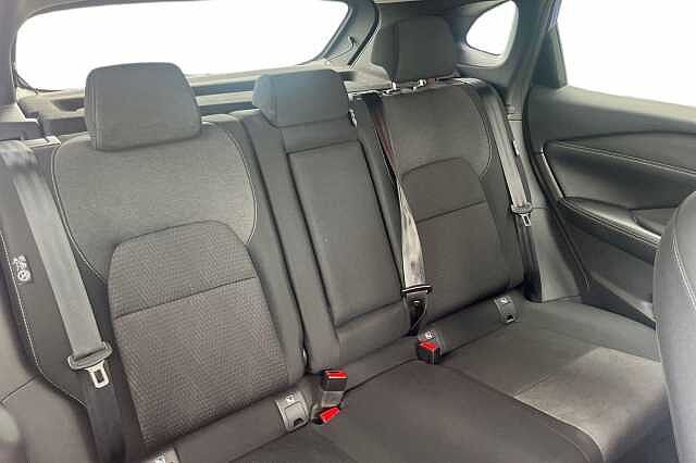 Nissan QASHQAI 1.3 DiG-T MH N-Connecta [Glass Roof] 5dr