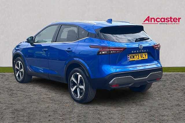 Nissan QASHQAI 1.3 DiG-T MH N-Connecta [Glass Roof] 5dr