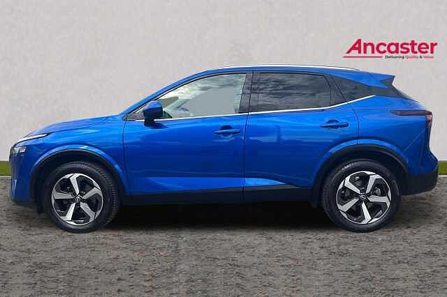 Nissan QASHQAI 1.3 DiG-T MH N-Connecta [Glass Roof] 5dr
