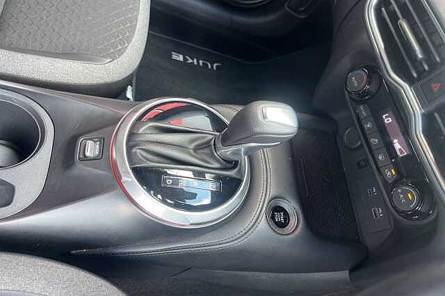 Nissan JUKE 1.0 DiG-T N-Connecta 5dr DCT