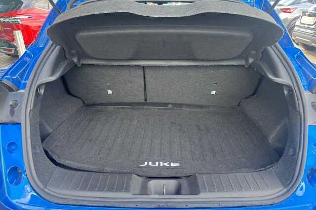Nissan JUKE 1.0 DiG-T N-Connecta 5dr DCT