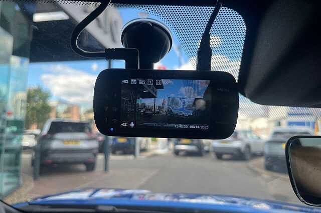 Nissan JUKE 1.0 DiG-T N-Connecta 5dr DCT