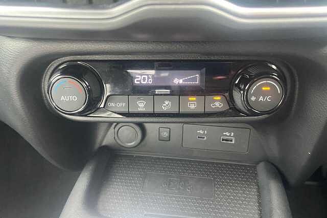 Nissan JUKE 1.0 DiG-T N-Connecta 5dr DCT