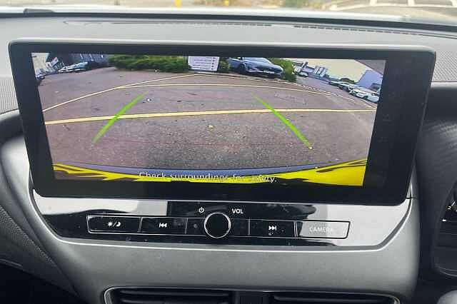 Nissan JUKE 1.0 DiG-T N-Connecta 5dr DCT