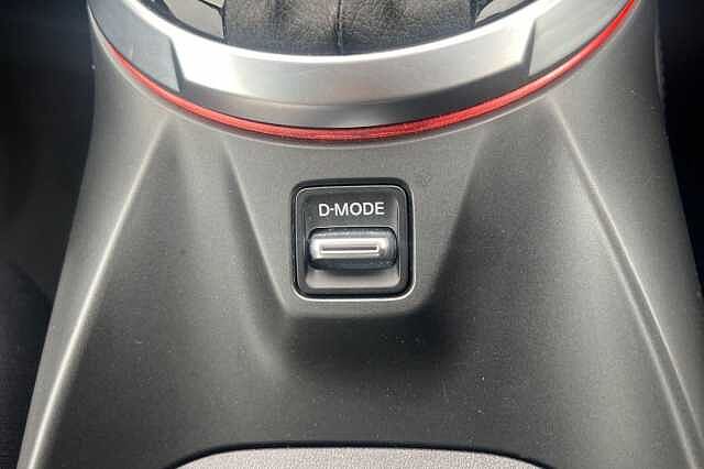 Nissan JUKE 1.0 DiG-T N-Connecta 5dr DCT