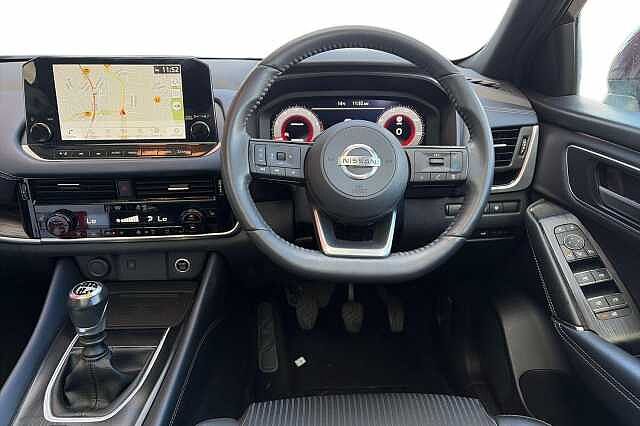 Nissan QASHQAI 1.3 DiG-T MH Tekna 5dr