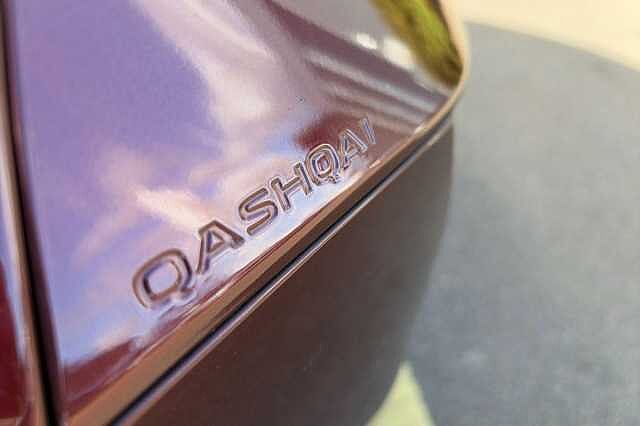 Nissan QASHQAI 1.3 DiG-T MH Tekna 5dr