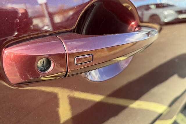 Nissan QASHQAI 1.3 DiG-T MH Tekna 5dr