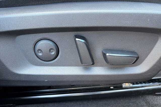 Nissan QASHQAI 1.3 DiG-T MH Tekna 5dr