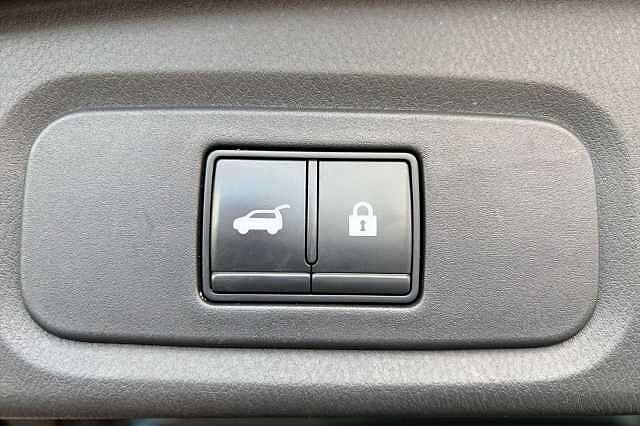 Nissan QASHQAI 1.3 DiG-T MH Tekna 5dr