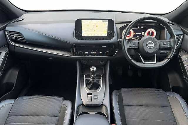 Nissan QASHQAI 1.3 DiG-T MH Tekna 5dr