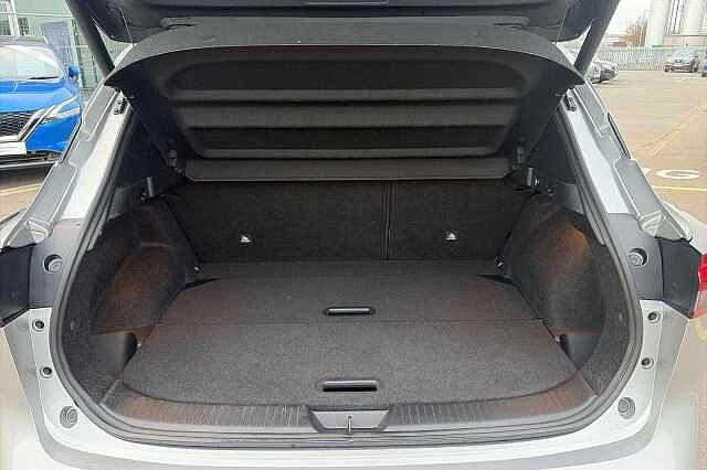 Nissan QASHQAI 1.3 DiG-T MH Tekna 5dr