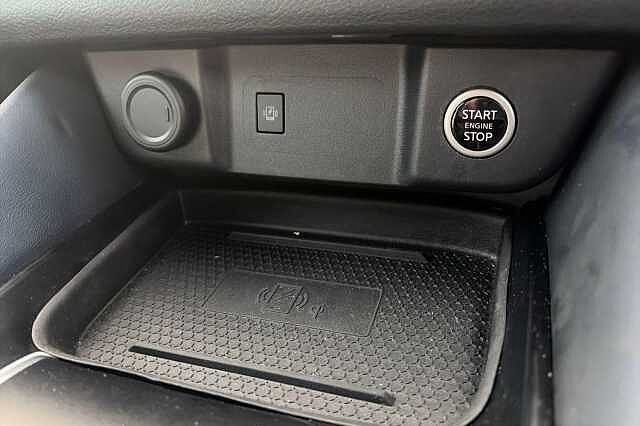 Nissan QASHQAI 1.3 DiG-T MH Tekna 5dr