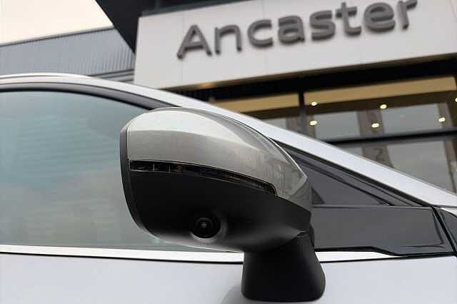 Nissan QASHQAI 1.3 DiG-T MH Tekna 5dr