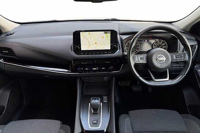 Nissan QASHQAI 1.3 DiG-T MH 158 N-Connecta 5dr Xtronic