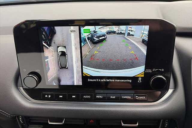 Nissan QASHQAI 1.3 DiG-T MH 158 N-Connecta 5dr Xtronic