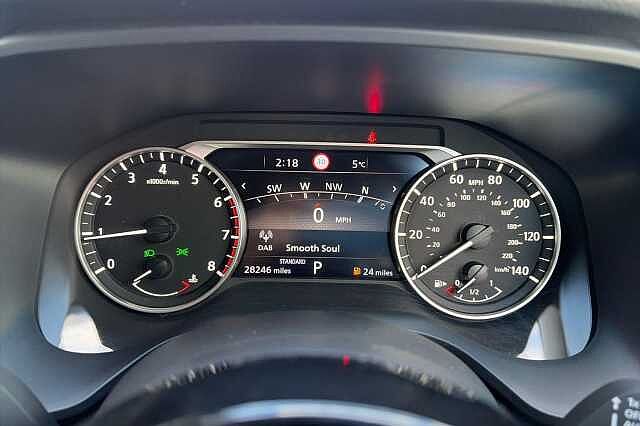 Nissan QASHQAI 1.3 DiG-T MH 158 N-Connecta 5dr Xtronic