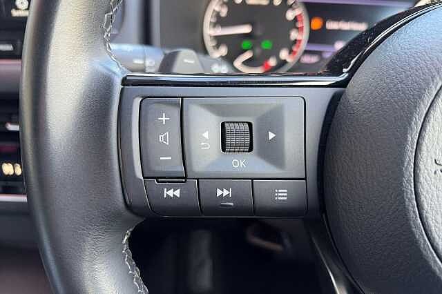 Nissan QASHQAI 1.3 DiG-T MH 158 N-Connecta 5dr Xtronic