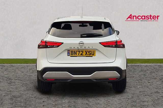Nissan QASHQAI 1.3 DiG-T MH 158 N-Connecta 5dr Xtronic