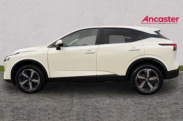 Nissan QASHQAI 1.3 DiG-T MH 158 N-Connecta 5dr Xtronic