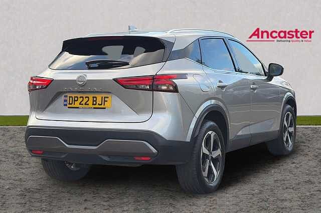 Nissan QASHQAI 1.3 DiG-T MH 158 N-Connecta [Glass Rf] 5dr Xtronic