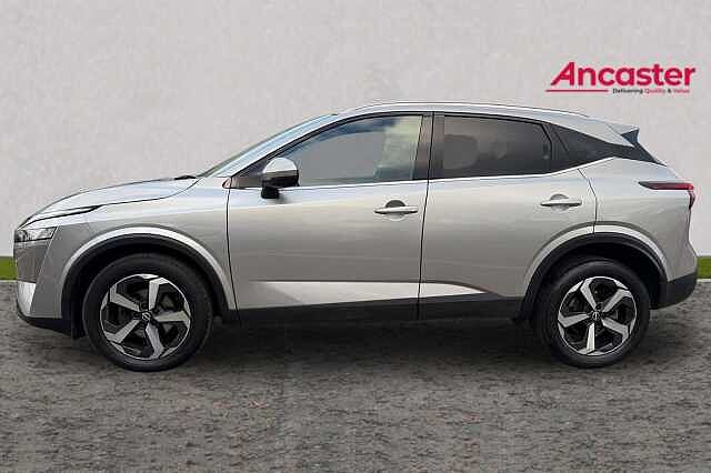 Nissan QASHQAI 1.3 DiG-T MH 158 N-Connecta [Glass Rf] 5dr Xtronic