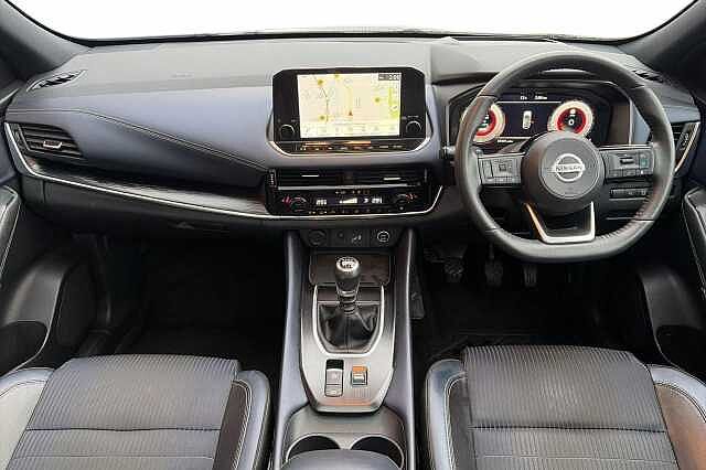 Nissan QASHQAI 1.3 DiG-T MH Tekna 5dr