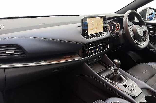 Nissan QASHQAI 1.3 DiG-T MH Tekna 5dr