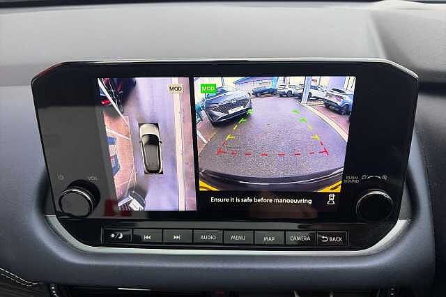 Nissan QASHQAI 1.3 DiG-T MH Tekna 5dr