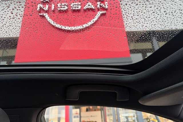 Nissan QASHQAI 1.3 DiG-T MH Tekna 5dr