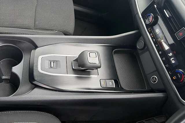 Nissan QASHQAI 1.3 DiG-T MH 158 Acenta Premium 5dr Xtronic