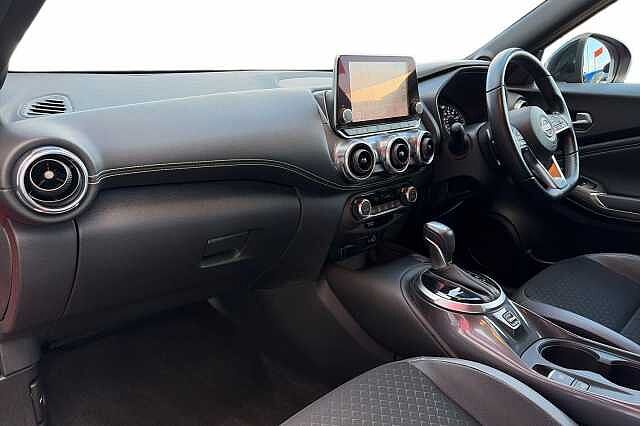 Nissan JUKE 1.0 DiG-T 114 N-Connecta 5dr DCT