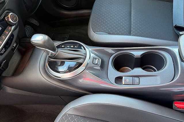 Nissan JUKE 1.0 DiG-T 114 N-Connecta 5dr DCT