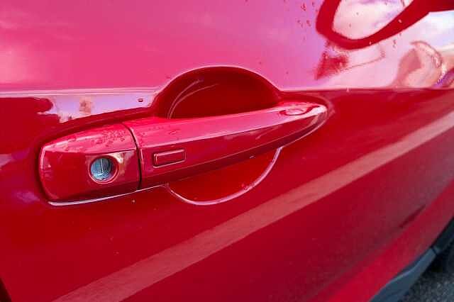 Nissan JUKE 1.0 DiG-T 114 N-Connecta 5dr DCT