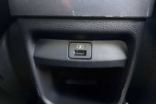 Nissan JUKE 1.0 DiG-T 114 N-Connecta 5dr DCT