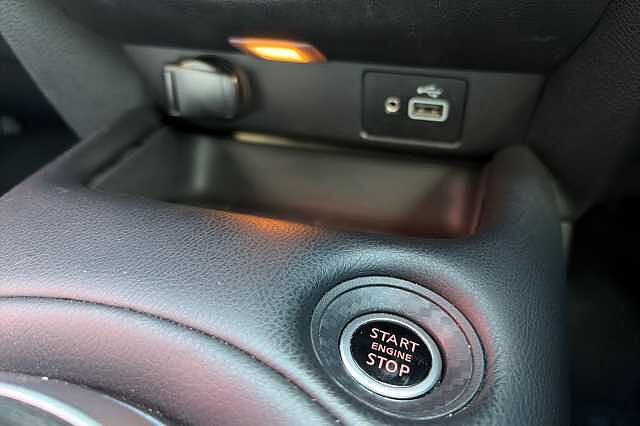 Nissan JUKE 1.0 DiG-T 114 N-Connecta 5dr DCT