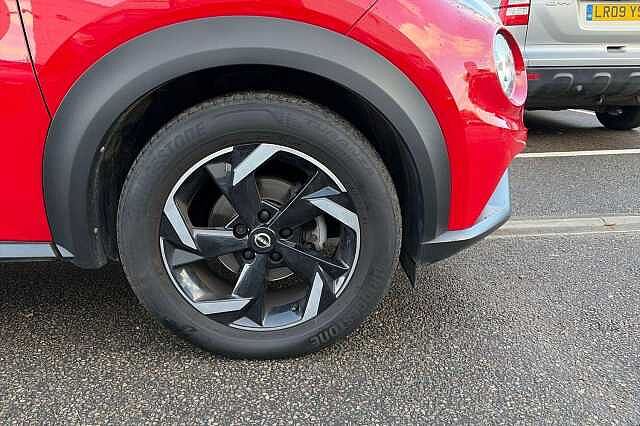Nissan JUKE 1.0 DiG-T 114 N-Connecta 5dr DCT