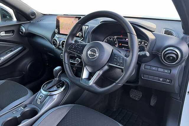 Nissan JUKE 1.0 DiG-T 114 N-Connecta 5dr DCT